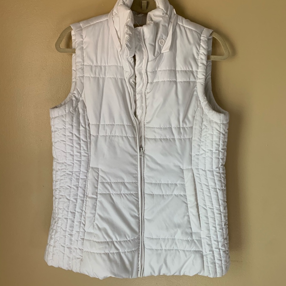 NY&C White Vest